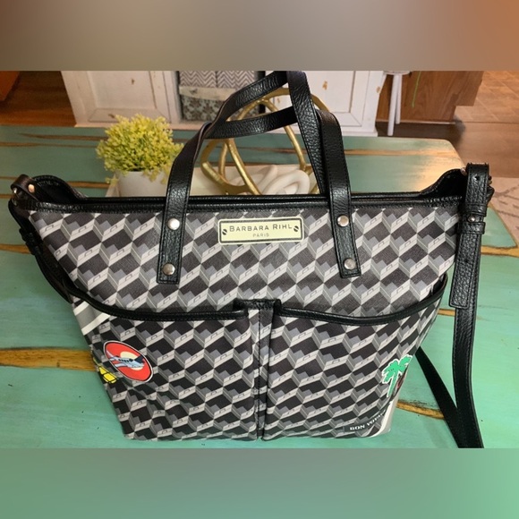 Barbara Rihl Geometric Black and Gray Tote - Picture 1 of 6